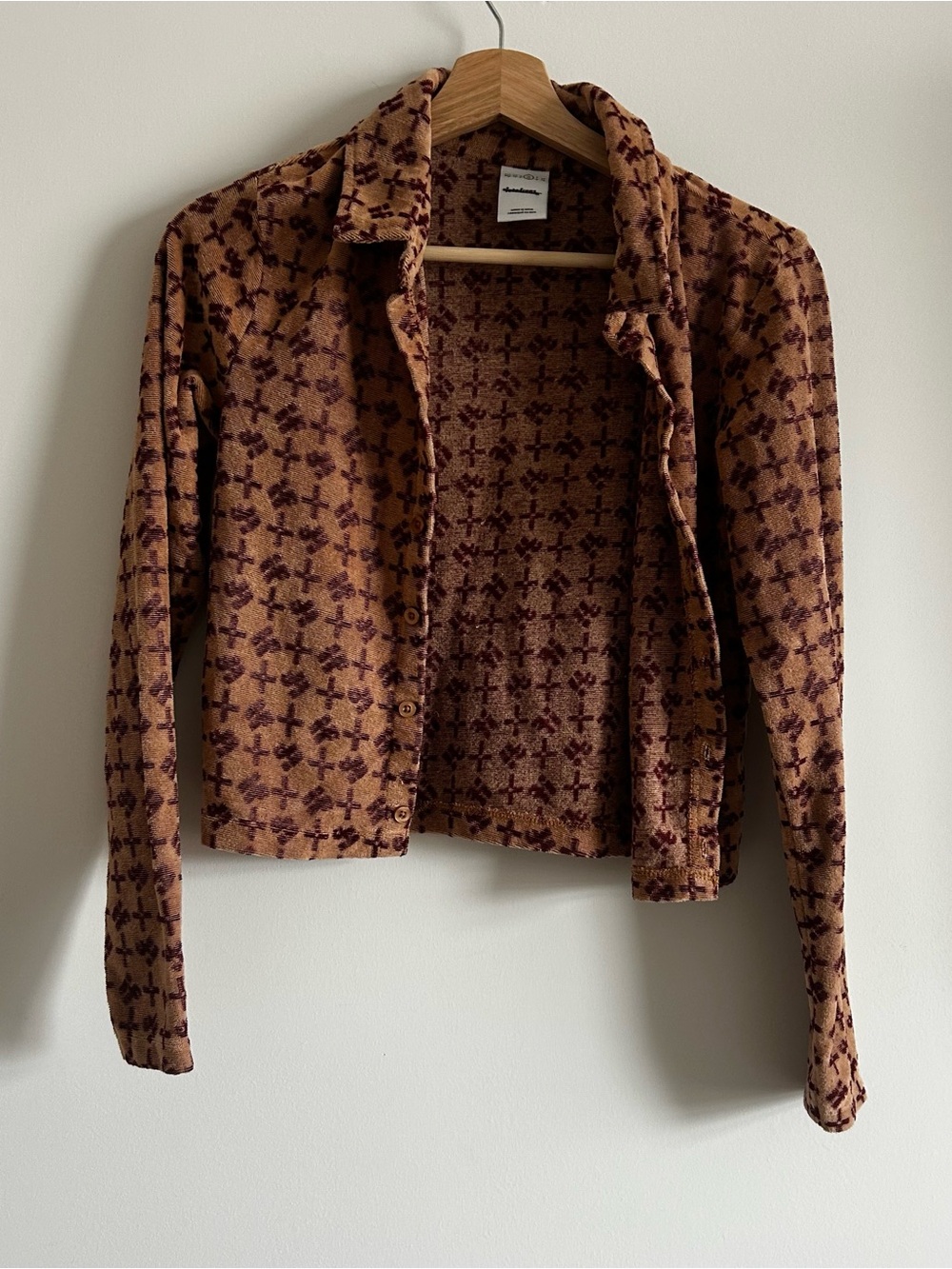 Iets frans Monogram Cropped Button Up Shirt